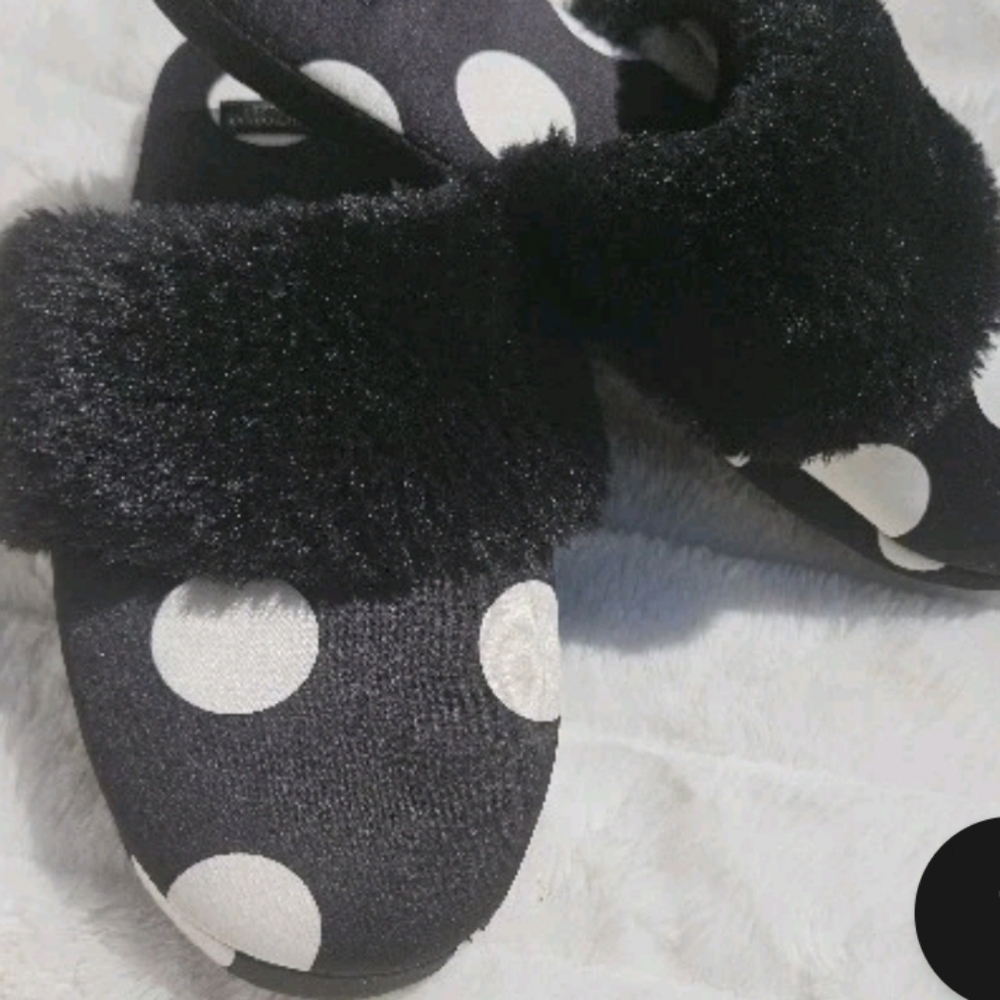 NWOT Victoria Secret Signature Black White Polka Dots Slip On Slipper Sz M (7/8)